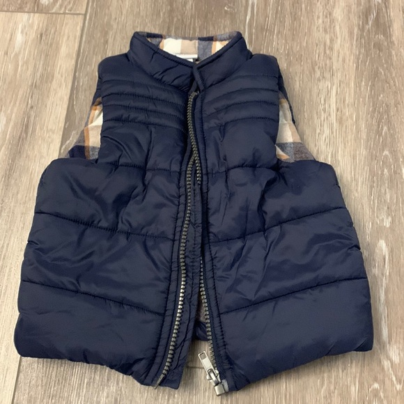 TOMMY BAHAMA PUFFER VEST BOYS SIZE 18M - Picture 1 of 7